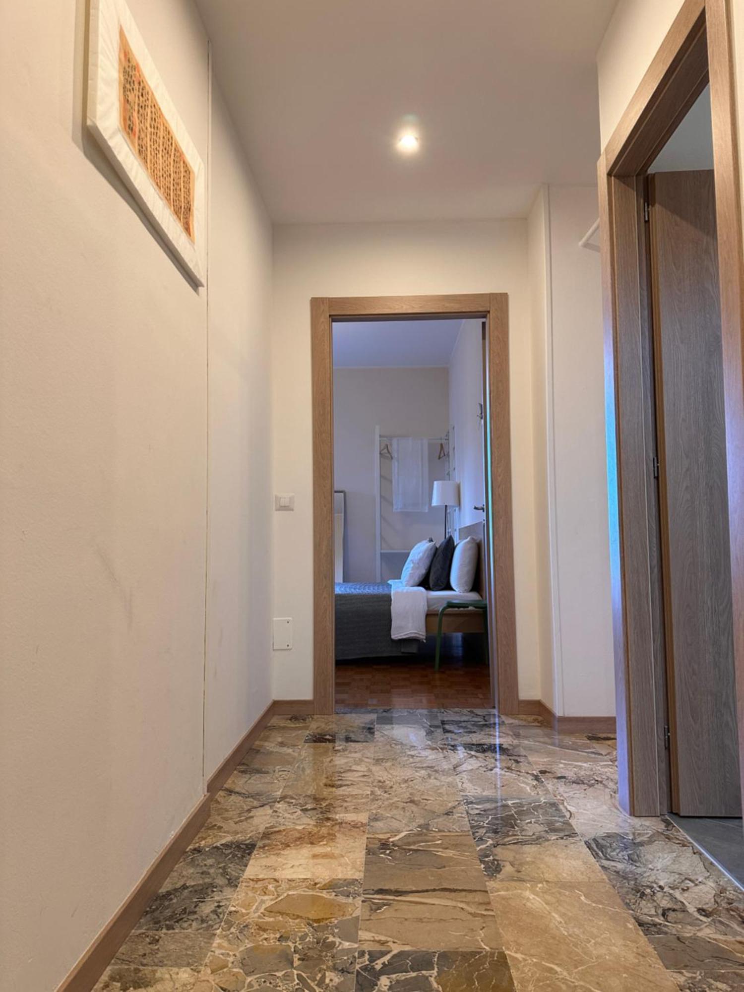 Casa Ling -Ac - Parking-2Bathrooms Como Buitenkant foto
