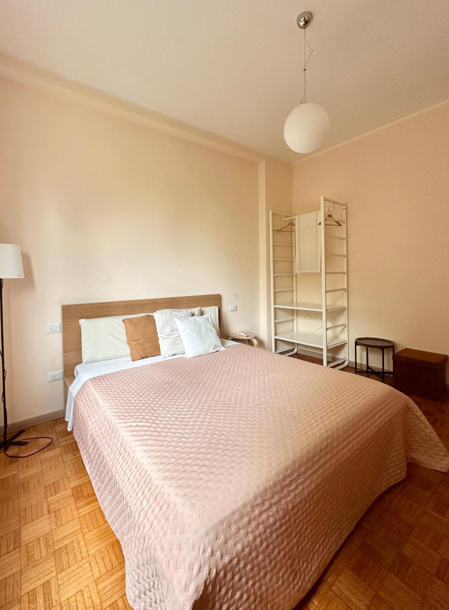 Casa Ling -Ac - Parking-2Bathrooms Como Buitenkant foto